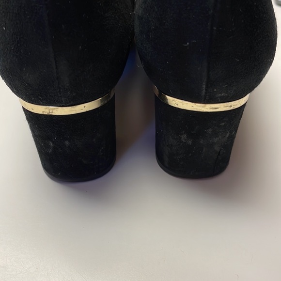 Kate Spade Suede Block Heel Black Pump. - Picture 11 of 11
